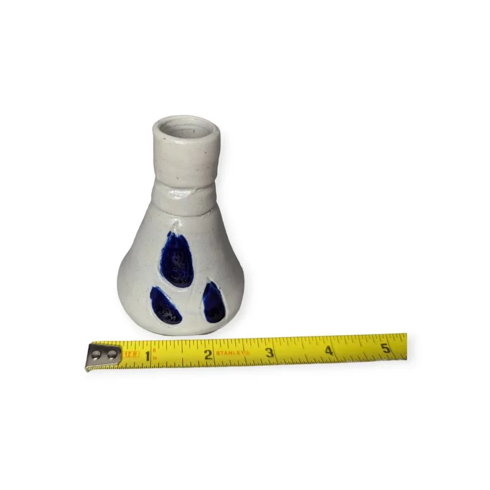 Williamsburg Pottery Bud Vase 3